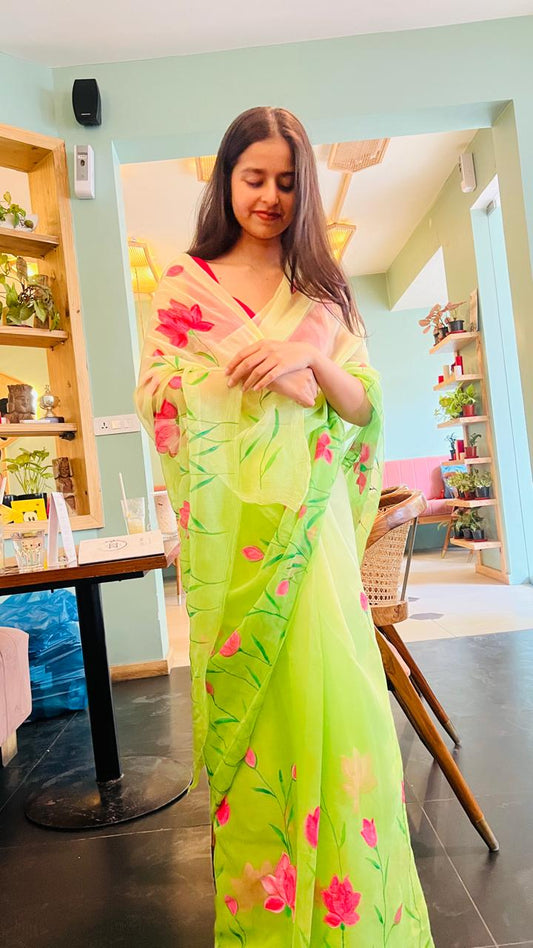 AANGAN PHOOL HANDPAINTED SAREE